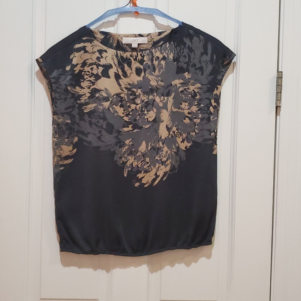 2 for 12$👈Beautiful Loft SP Blouse